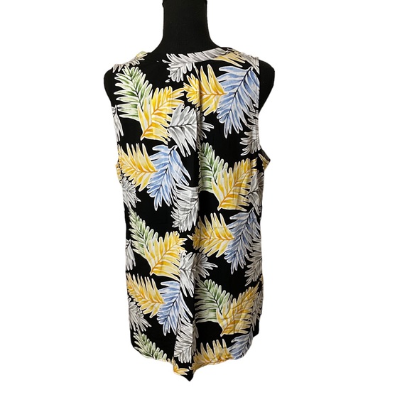 Crown & Ivy Blackmulti Icon Peasant Sleeveless Shirt. Size:L - Picture 2 of 7